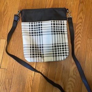 Thirty one crossbody